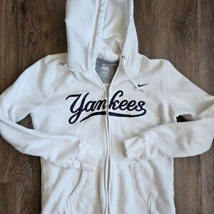 Nike New York Yankees Hoodie Womens L White Pullover NikeBetterWorld MLB 19x23